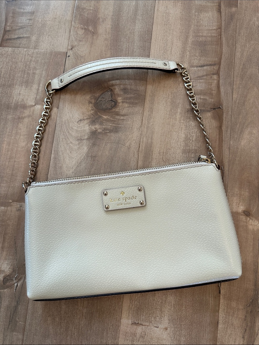 NWOT Kate Spade Creamy White Pebble Leather Bag